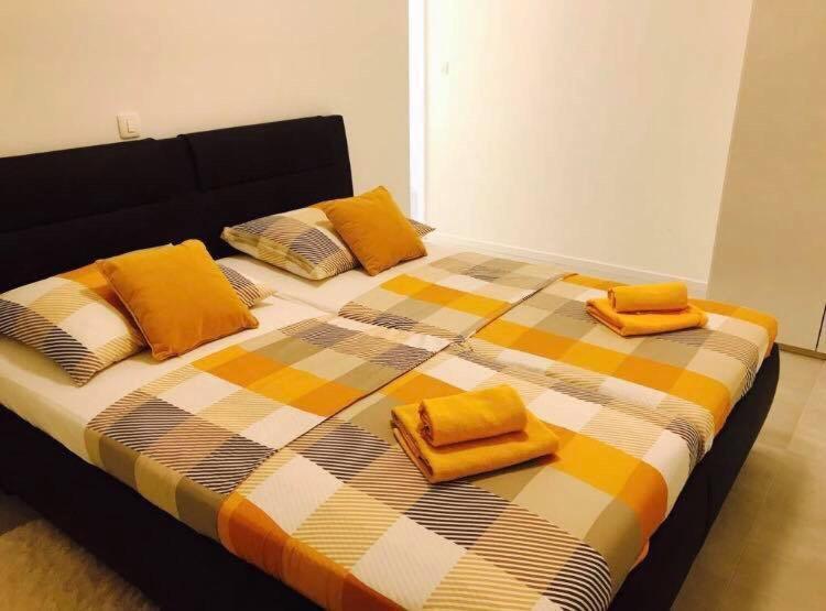 Apartment Julia Trogir Ngoại thất bức ảnh